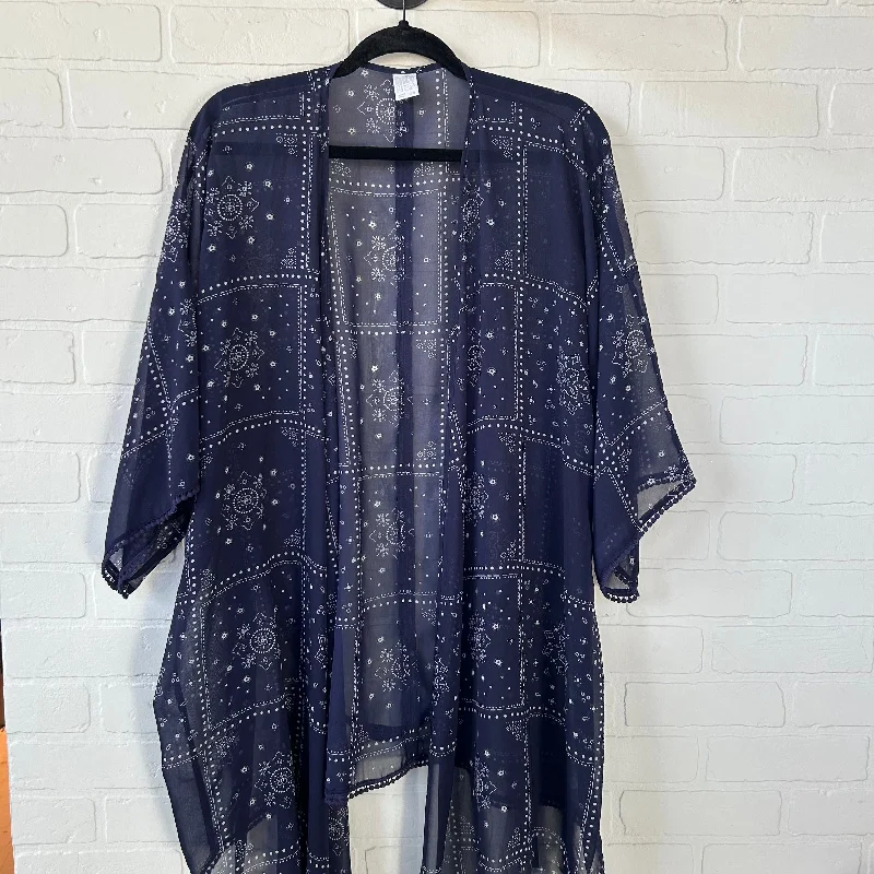 Kimono By Free Press In Blue & White, Size: S