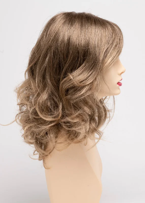 Frosted | A light brown at the roots with wheat blonde tips for that summer blonde look
