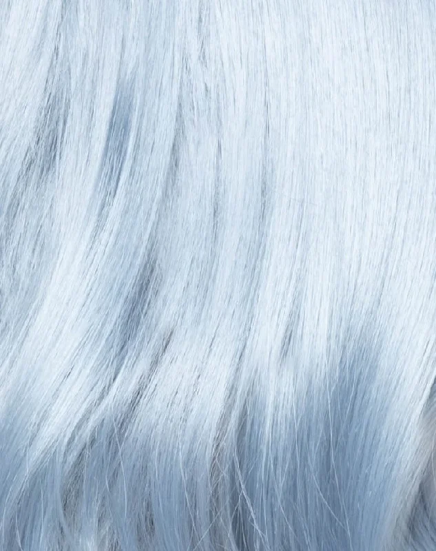 Polar Sky | Smoky fused soft sky-blue tone. This color refreshes any skin tone and makes it glow
