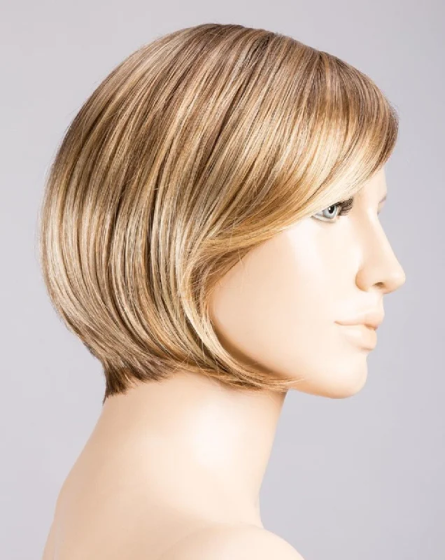 GINGER ROOTED | Light Honey Blonde Light Auburn and Medium Honey Blonde Blend with Dark Roots