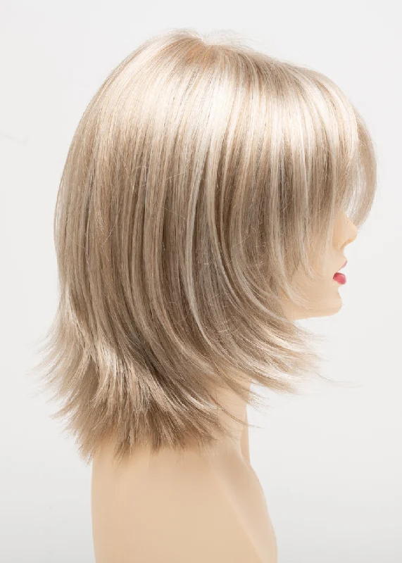 Light Blonde | A platinum and creamy blonde blended to perfection