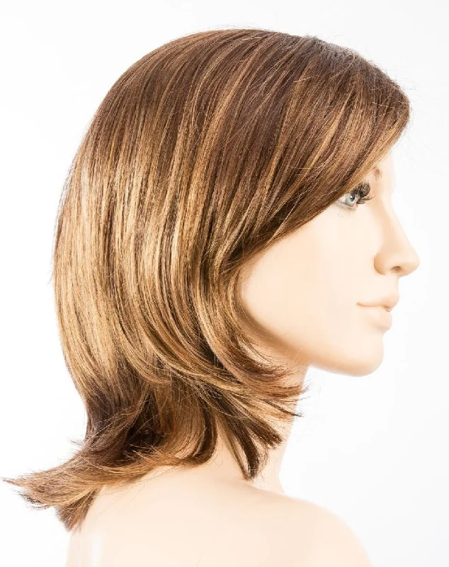 Nut Multi Shaded | Medium Brown base with Light Golden Blonde highlights and Light Auburn lowlights and Dark Roots