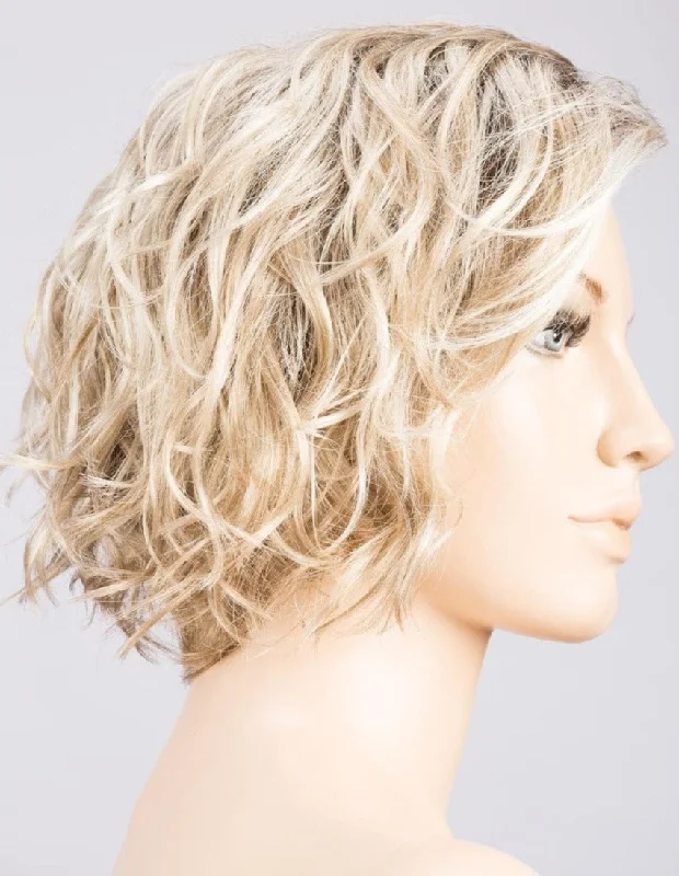CHAMPAGNE ROOTED | Light Beige Blonde Medium Honey Blonde and Platinum Blonde blend with Dark Roots