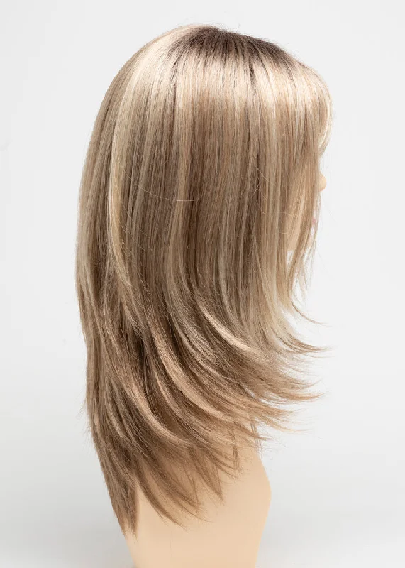 Sparkling Champagne | Chocolate brown roots with strawberry and soft golden blonde layered together