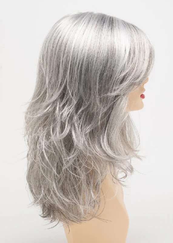 Medium Grey | Spicy salt & pepper grey blended with 50% walnut brown and 50% grey