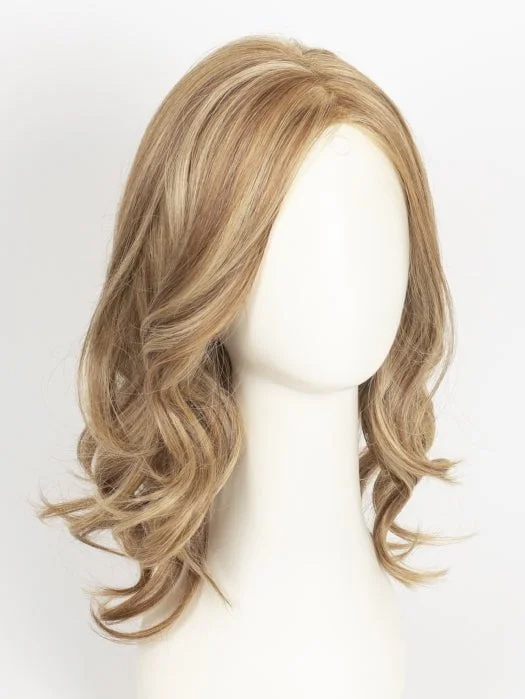 GINGER-ALE-BLONDE