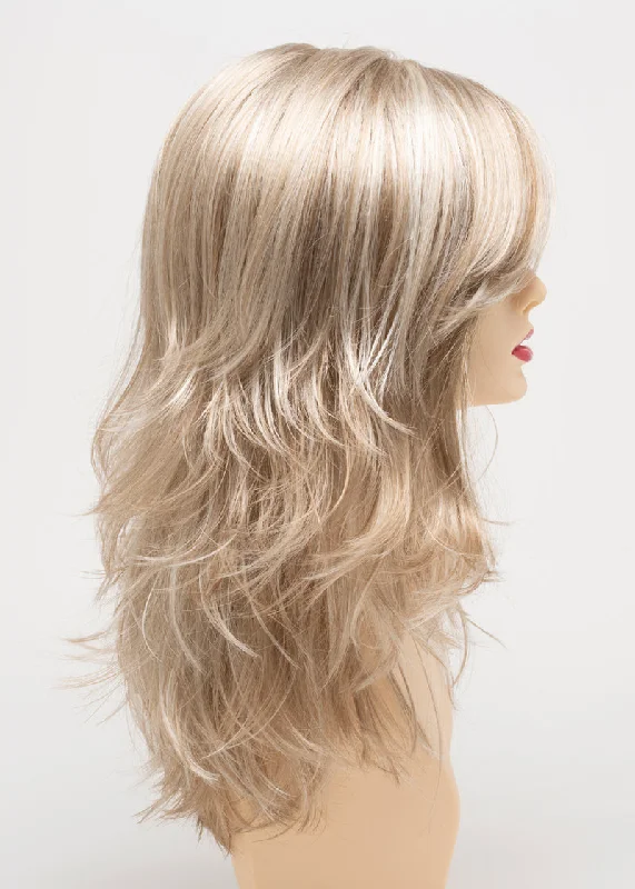 Light Blonde | A platinum and creamy blonde blended to perfection