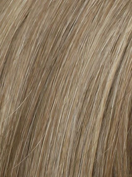 RL13/88 Golden Pecan | Neutral Medium Blonde With Pale Honey Blonde Highlights