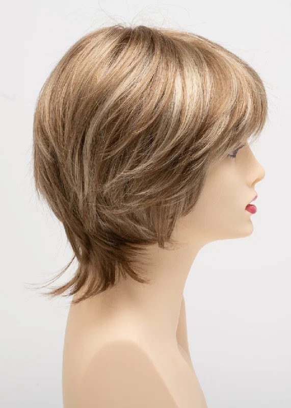 Dark Blonde | A warm honey blonde with soft low-lights and gentle high-lights blended in