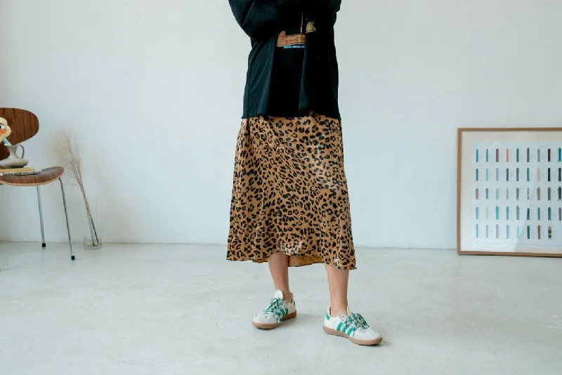 LEOPARD SATIN MIDI SKIRT ( PRE ORDER )