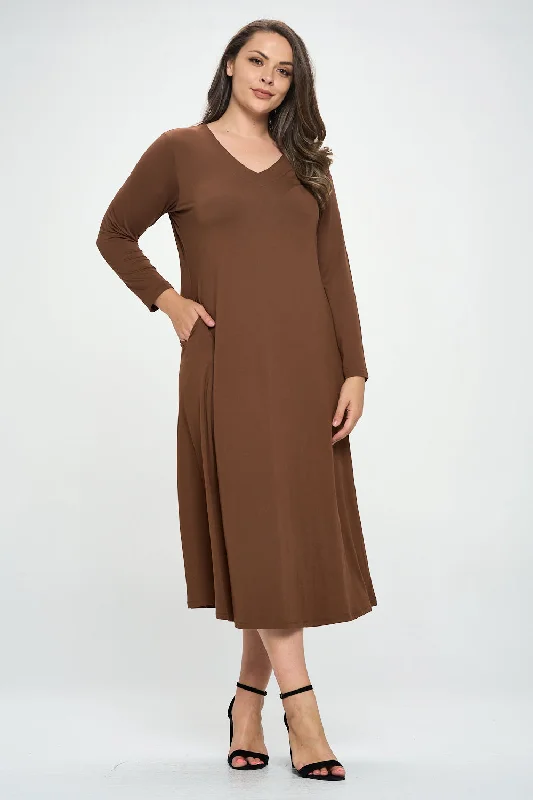 Plus Size Essential Maxi Dress with Pockets