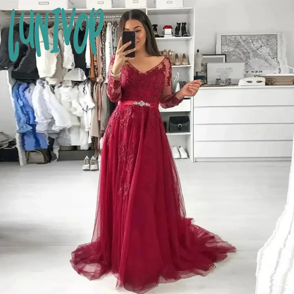 Lunivop Wine Red Prom Dresses 2024 A Line V Neck Lace Applique Long Sleeves Women Formal Evening Party Gowns Wedding robes de soirée