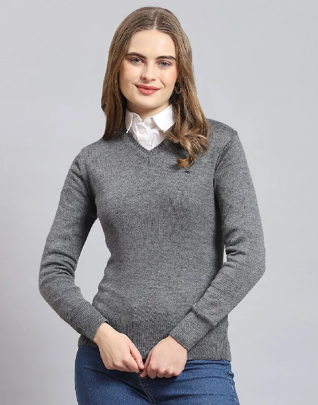 Women Grey Solid V Neck Full Sleeve Sweater