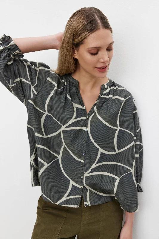 Velvet by Graham & Spencer Betty 06 Printed Blouse | Airbrush