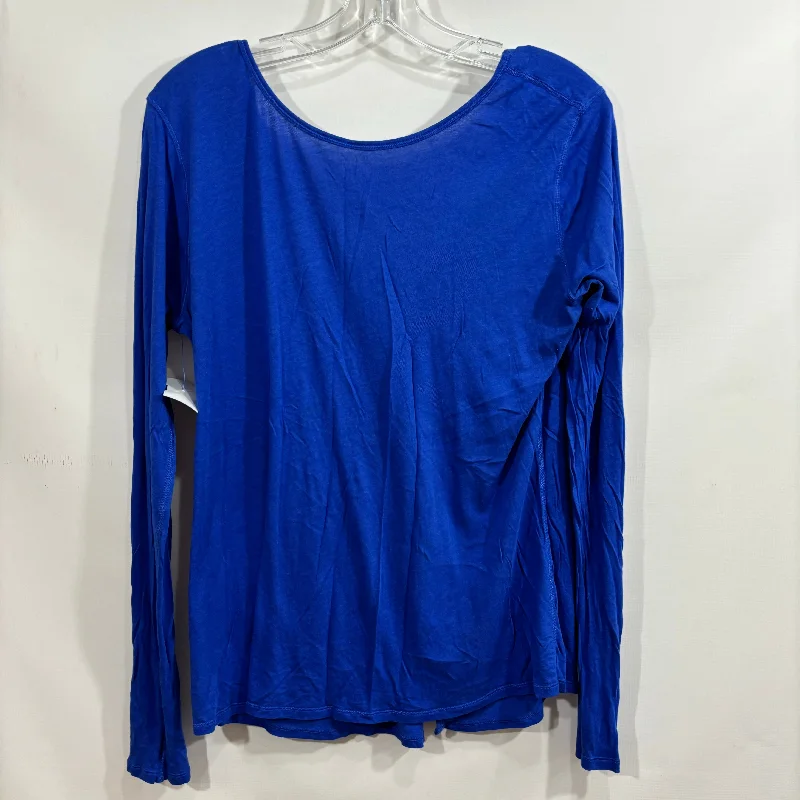 Athletic Top Long Sleeve Crewneck By Lululemon In Blue, Size: M