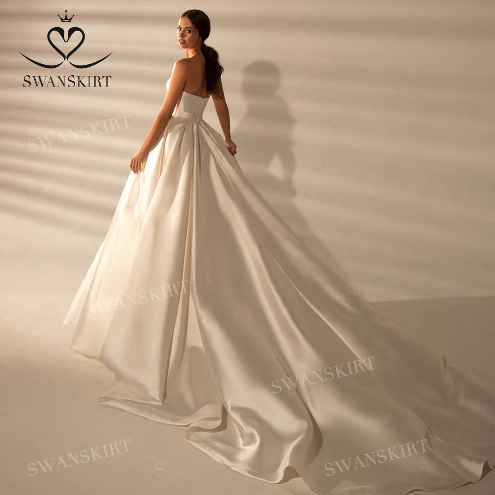 Wedding Dress Vintage Strapless A-Line Court Train Beach Bride Gown Princess